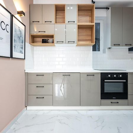 The Loft Luxury Apartments-Near The Park In The City Center Bucureşti Ngoại thất bức ảnh