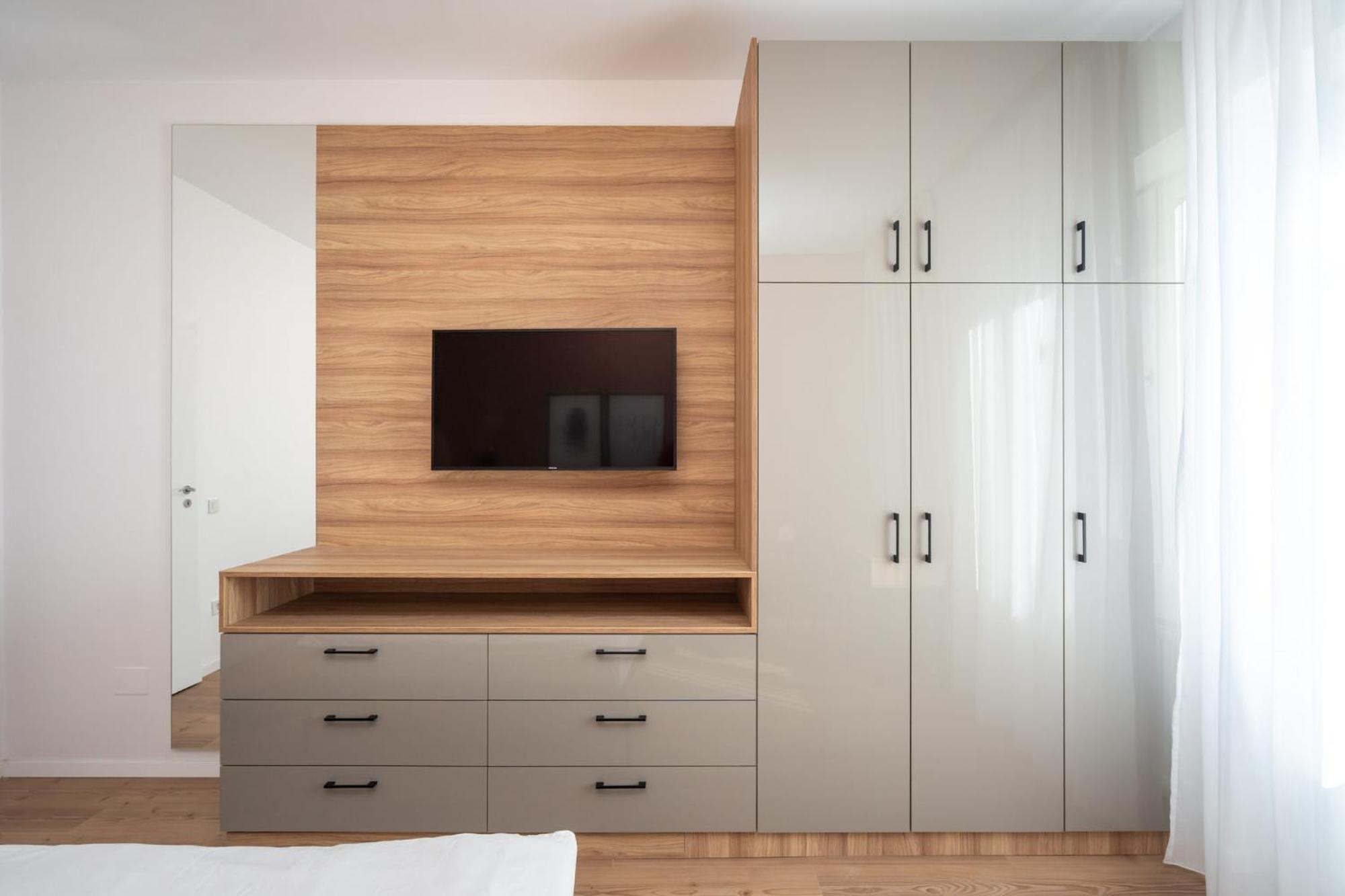 The Loft Luxury Apartments-Near The Park In The City Center Bucureşti Ngoại thất bức ảnh